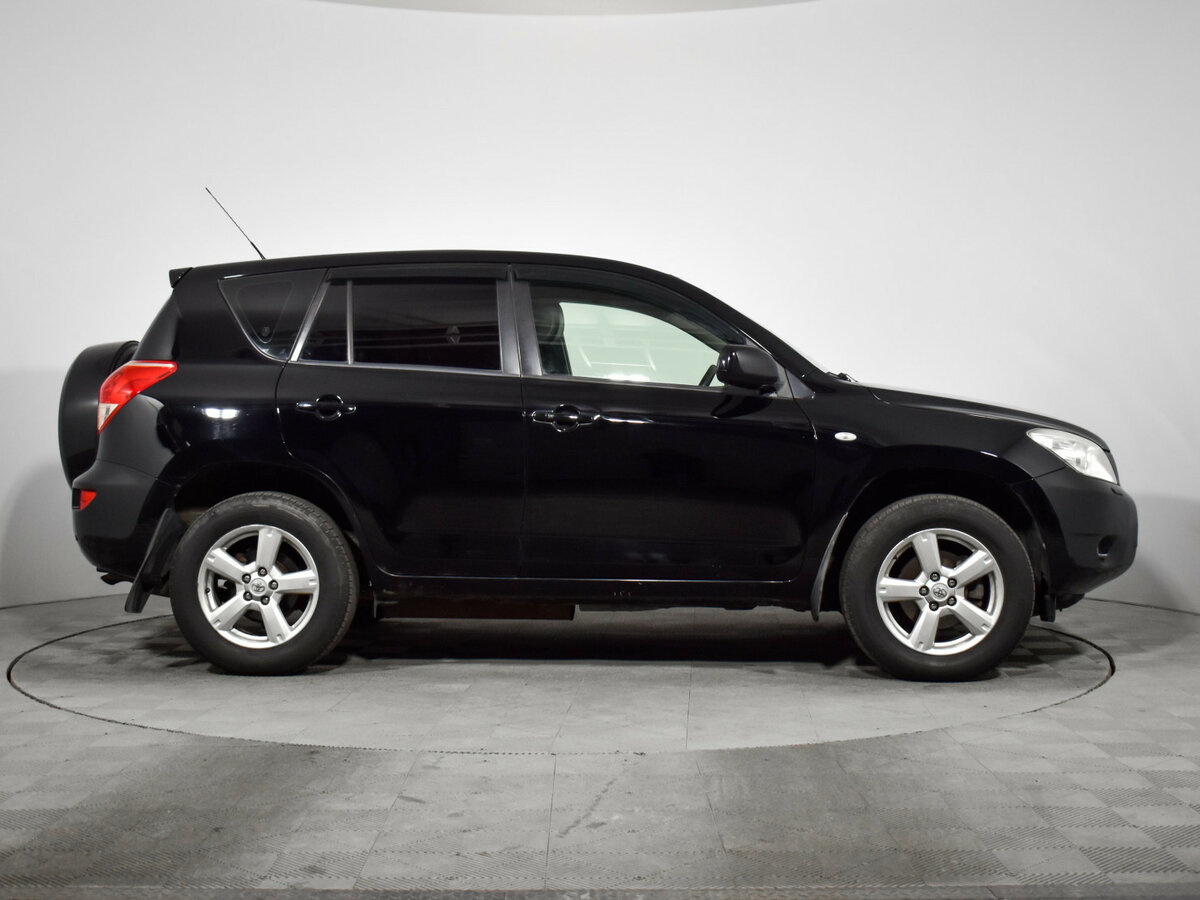 Купить Toyota RAV4 с пробегом. Фото: #3