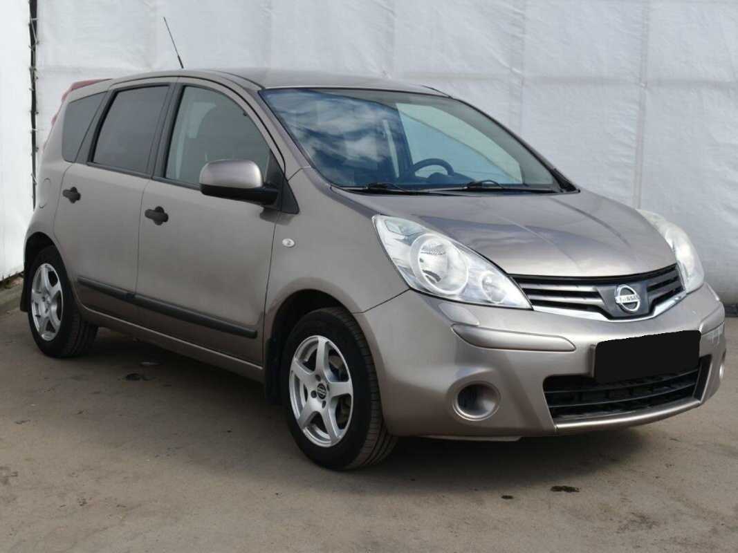 Купить Nissan Note с пробегом. Фото: #2