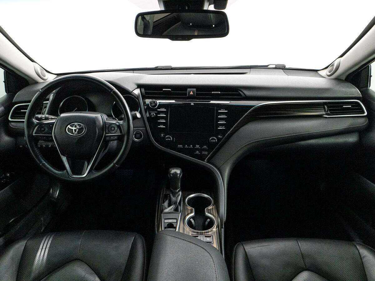 Купить Toyota Camry с пробегом. Фото: #12