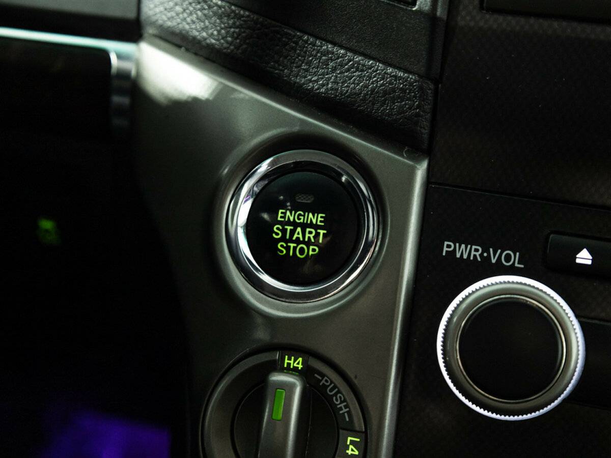 Купить Toyota Land Cruiser с пробегом. Фото: #15