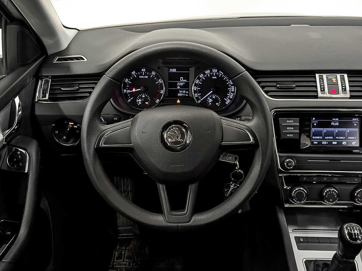 Купить Skoda Octavia с пробегом. Фото: #21