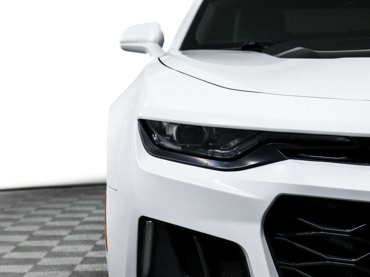 Купить Chevrolet Camaro с пробегом. Фото: #17