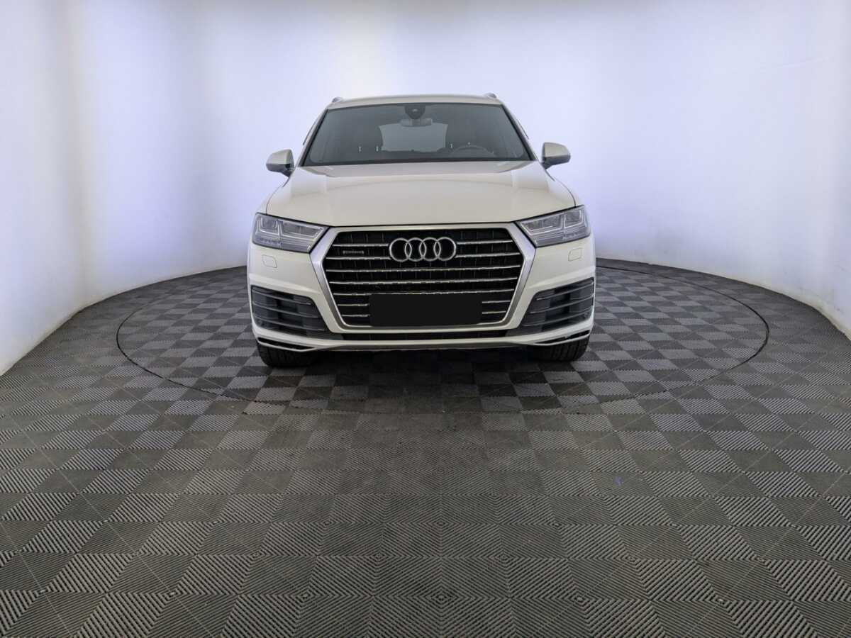 Купить Audi Q7 с пробегом. Фото: #1