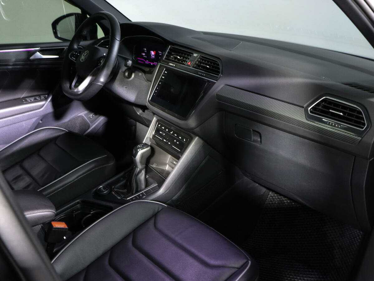 Купить Volkswagen Tiguan с пробегом. Фото: #6