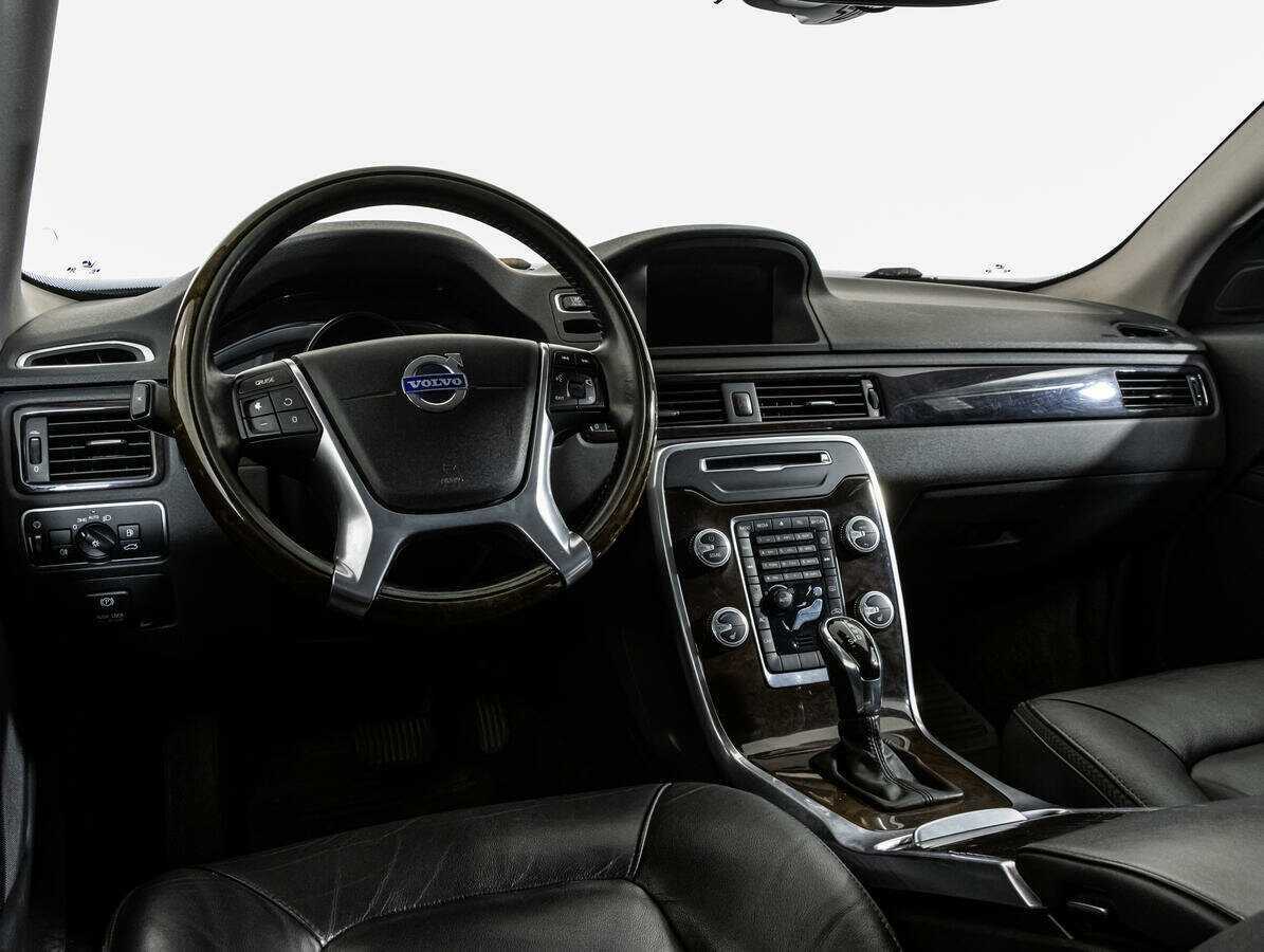 Купить Volvo XC70 с пробегом. Фото: #8
