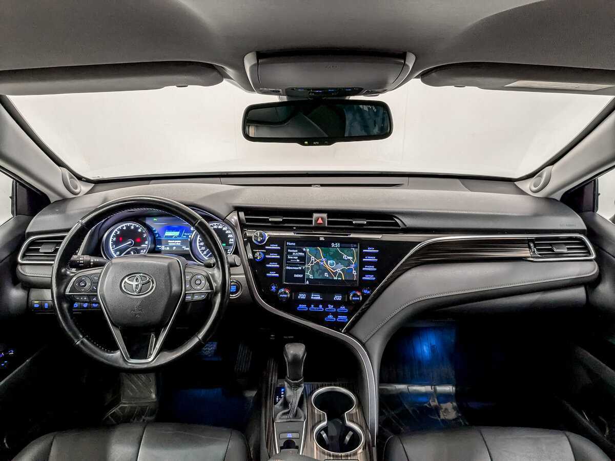 Купить Toyota Camry с пробегом. Фото: #13
