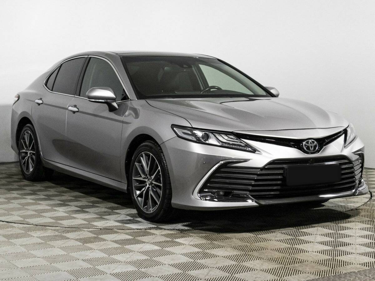 Купить Toyota Camry с пробегом. Фото: #2