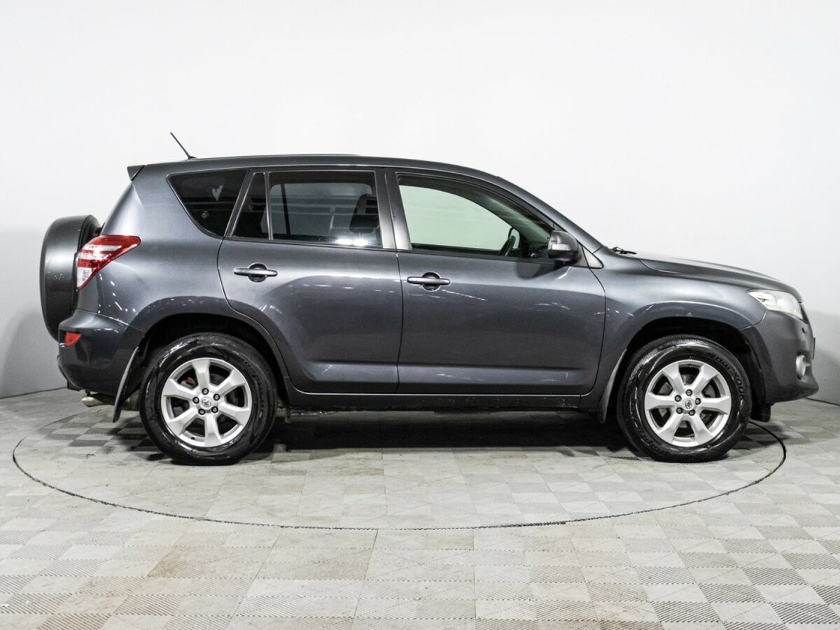 Купить Toyota RAV4 с пробегом. Фото: #3