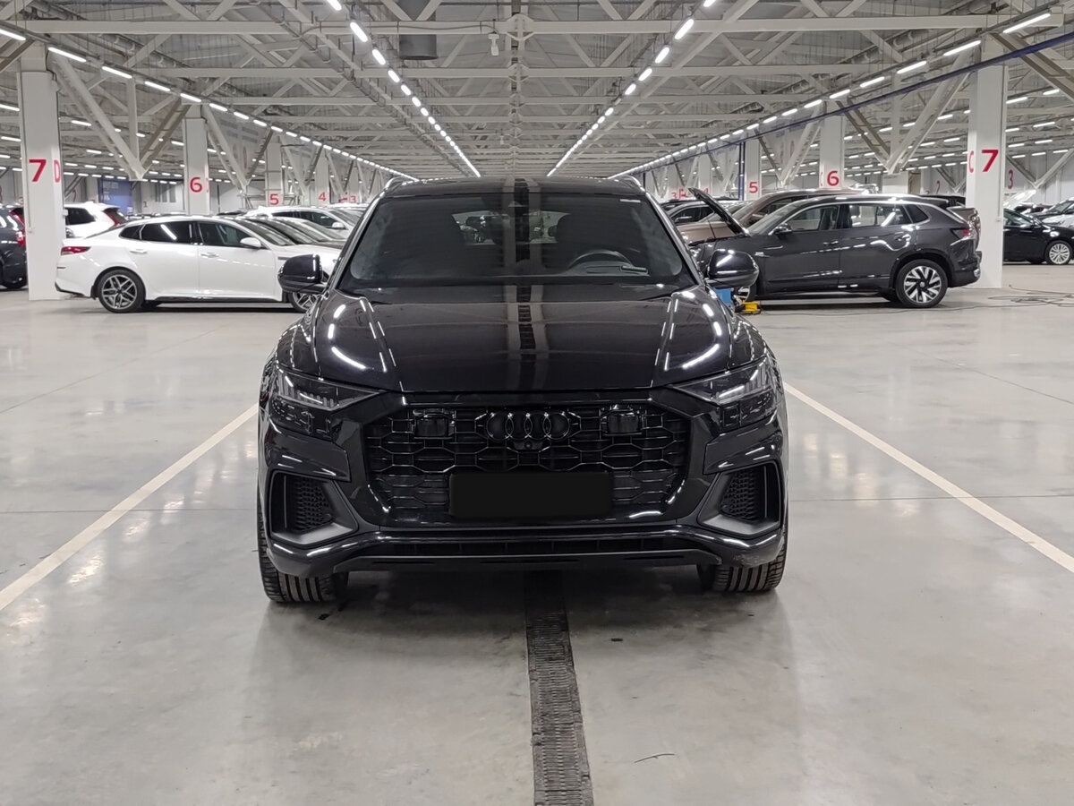 Купить Audi Q8 с пробегом. Фото: #1