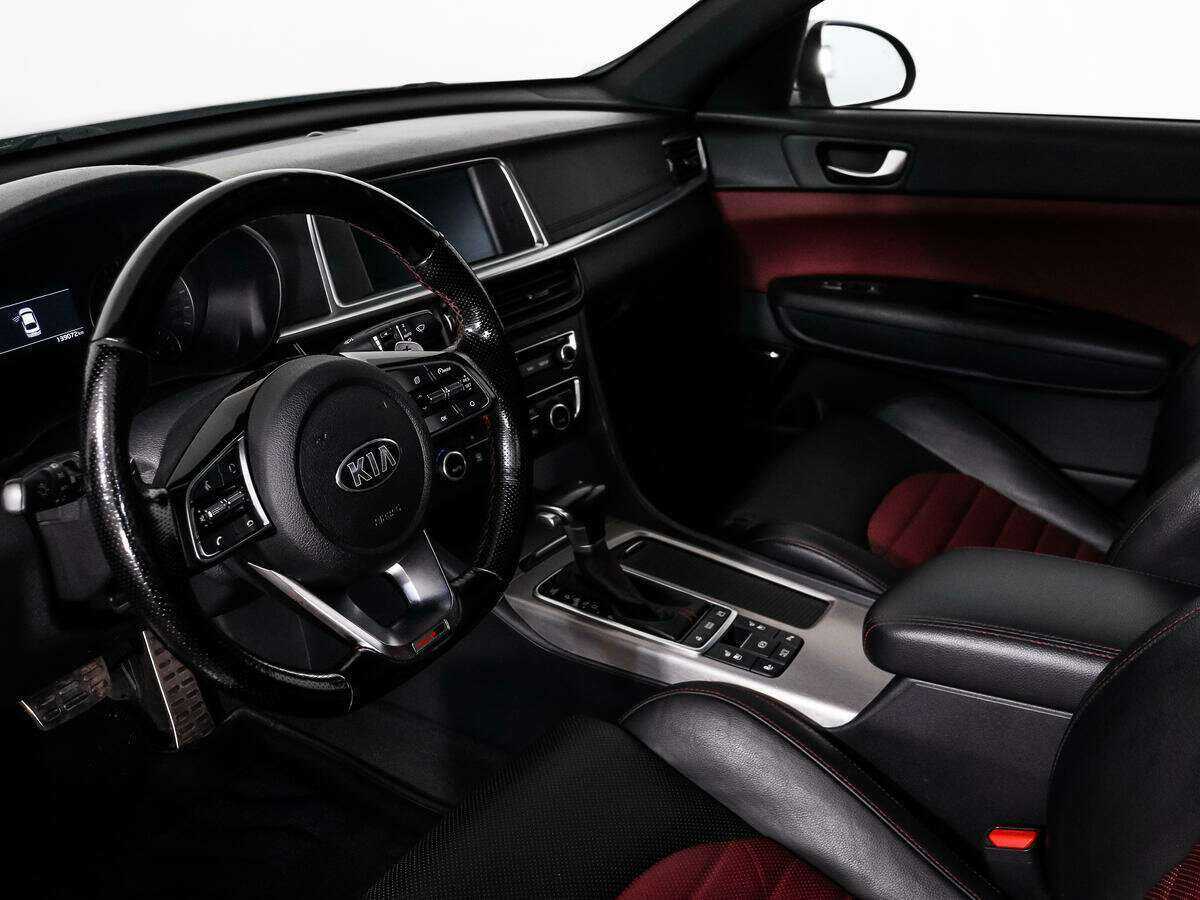 Купить Kia Optima с пробегом. Фото: #8