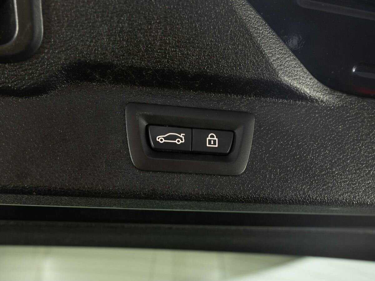 Купить BMW X5 с пробегом. Фото: #28
