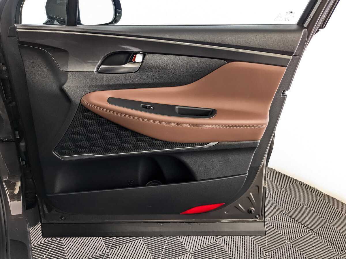 Купить Hyundai Santa Fe с пробегом. Фото: #20