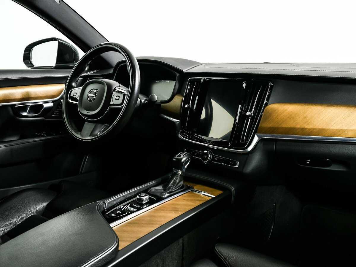 Купить Volvo S90 с пробегом. Фото: #8