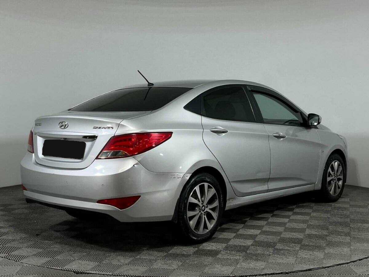 Купить Hyundai Solaris с пробегом. Фото: #3