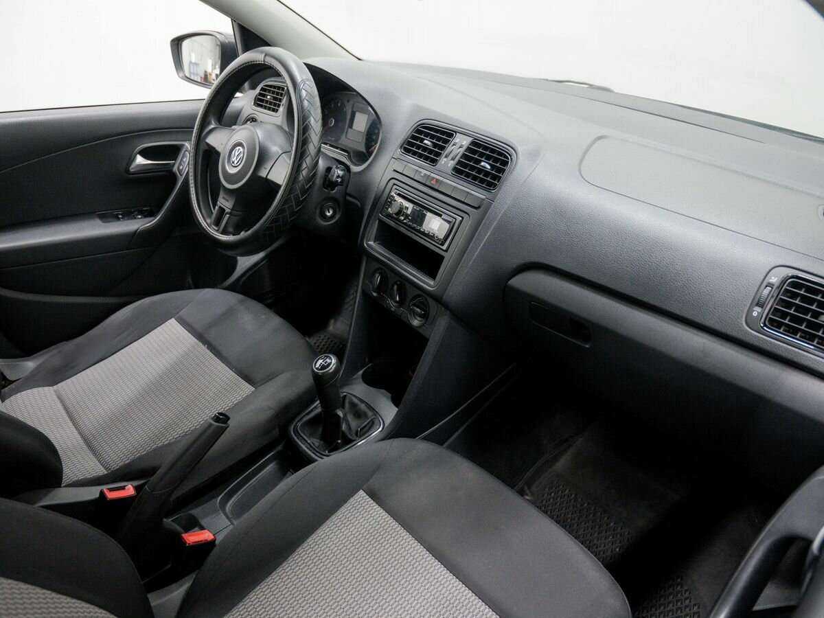 Купить Volkswagen Polo с пробегом. Фото: #6