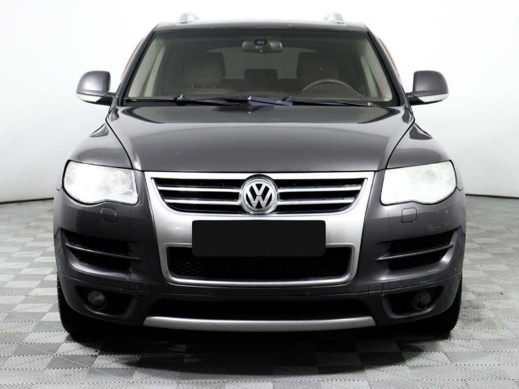 Купить Volkswagen Touareg с пробегом. Фото: #1
