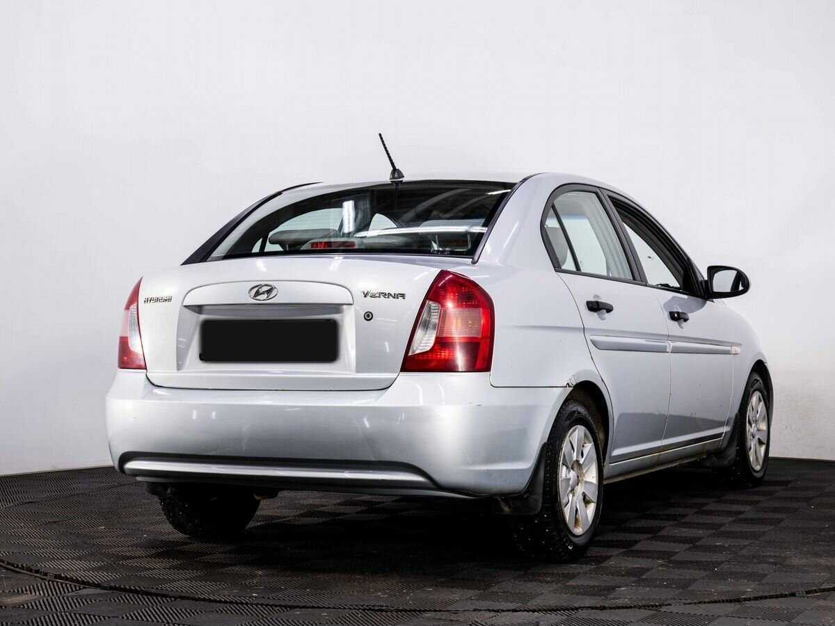 Купить Hyundai Verna с пробегом. Фото: #5