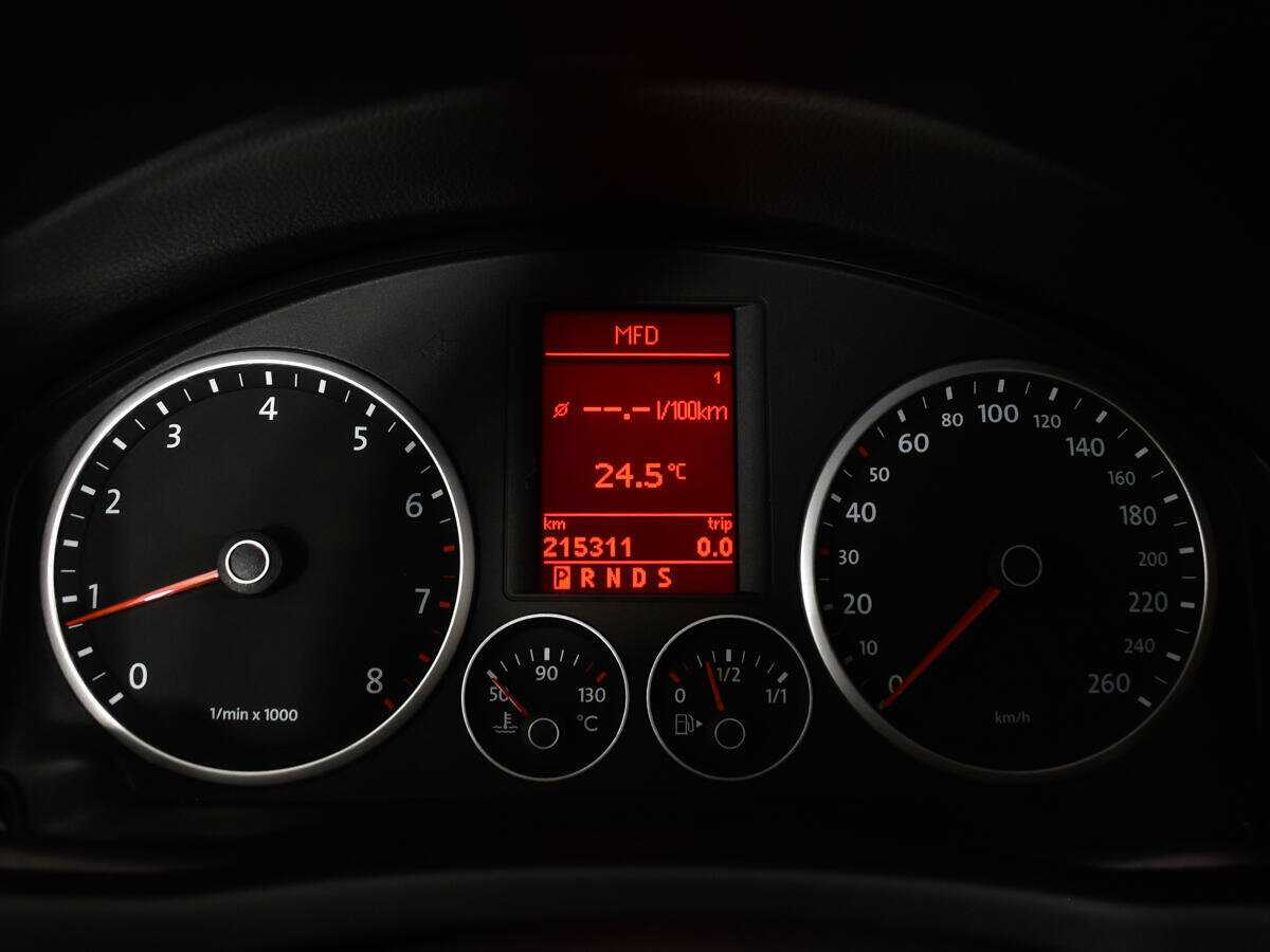 Купить Volkswagen Tiguan с пробегом. Фото: #10