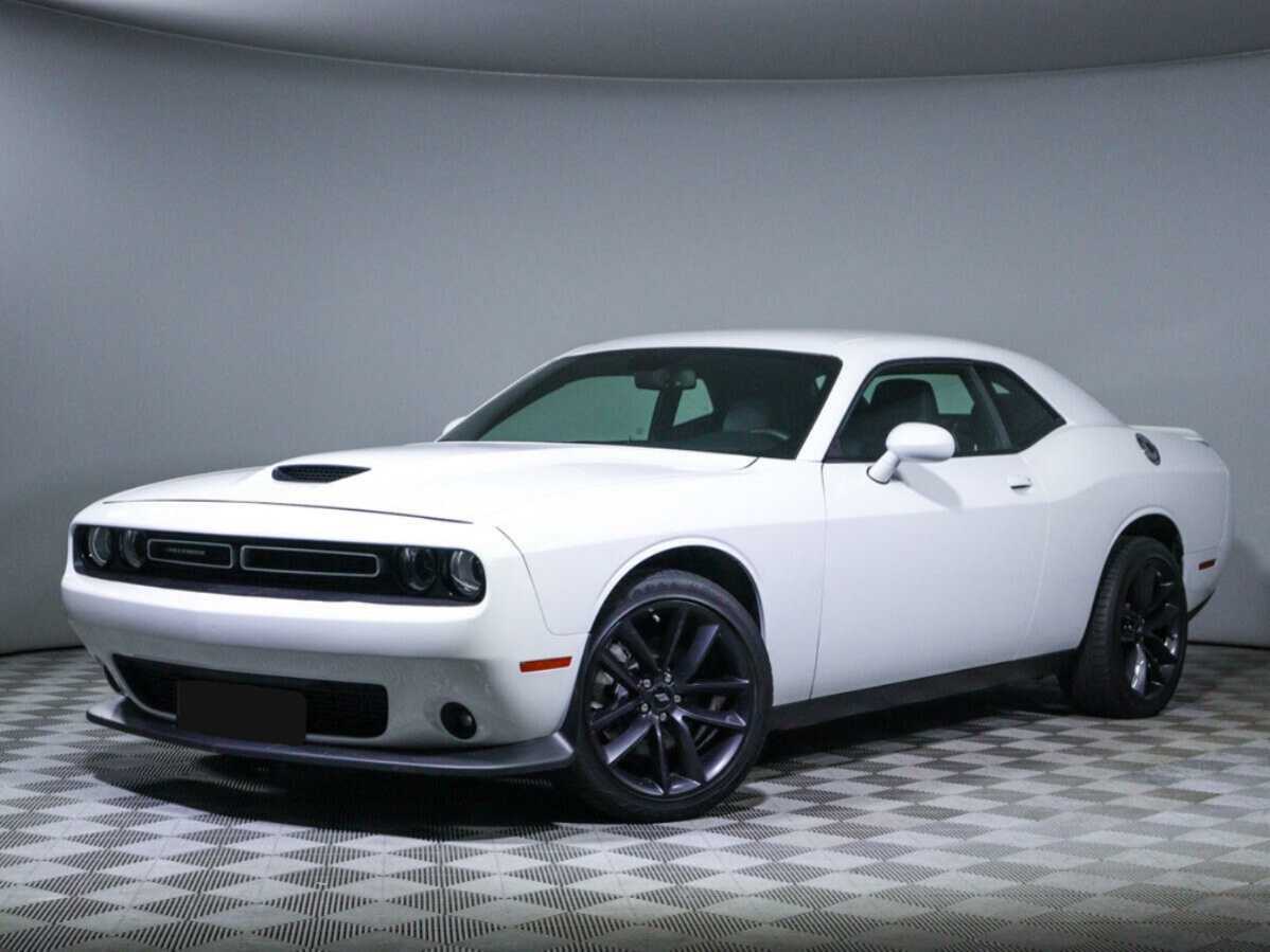 Купить Dodge Challenger с пробегом. Фото: #0