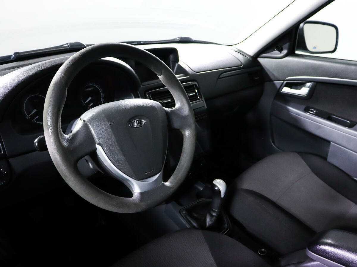 Купить Lada (ВАЗ) Priora с пробегом. Фото: #10