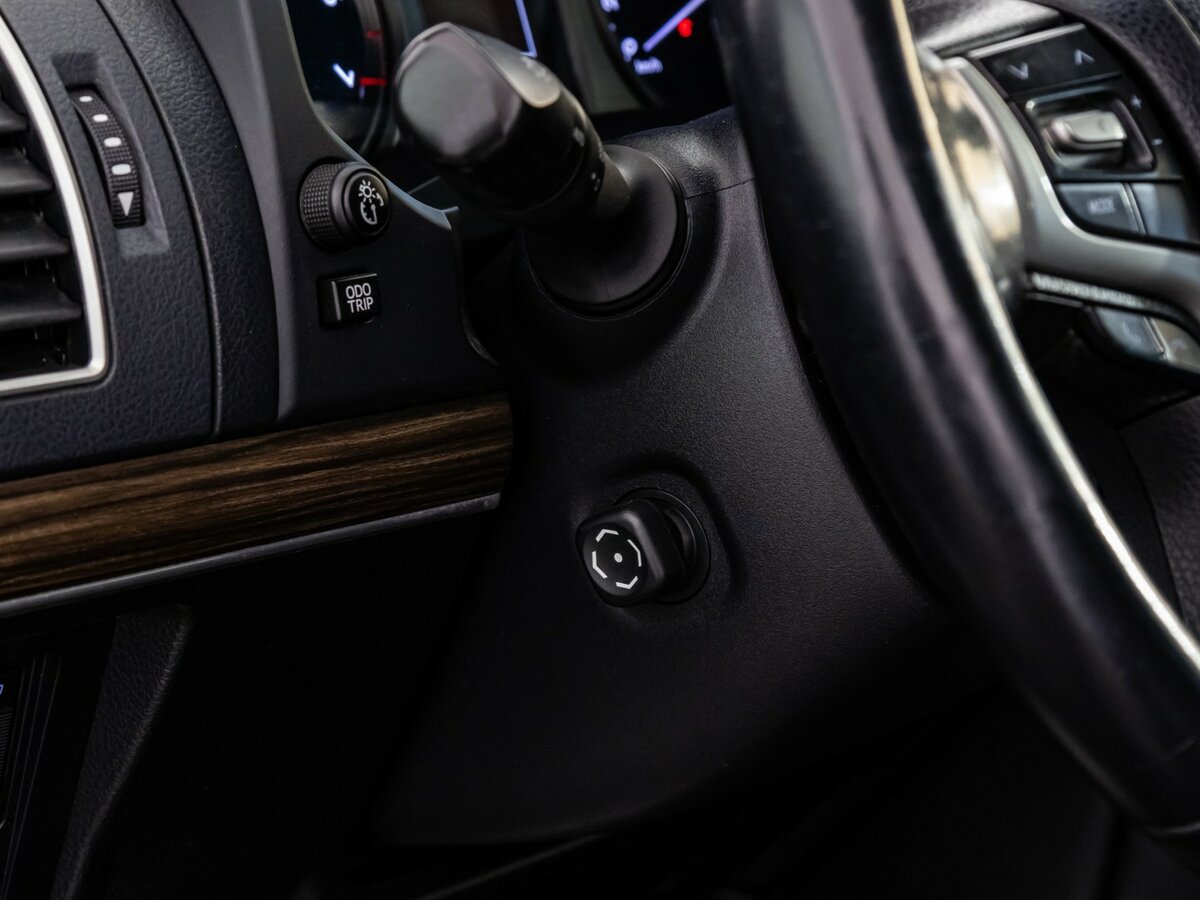 Купить Toyota Land Cruiser Prado с пробегом. Фото: #15