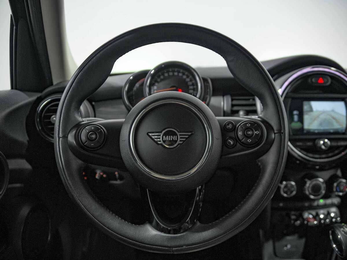 Купить Mini Hatch с пробегом. Фото: #7