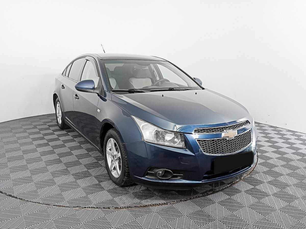 Купить Chevrolet Cruze с пробегом. Фото: #2