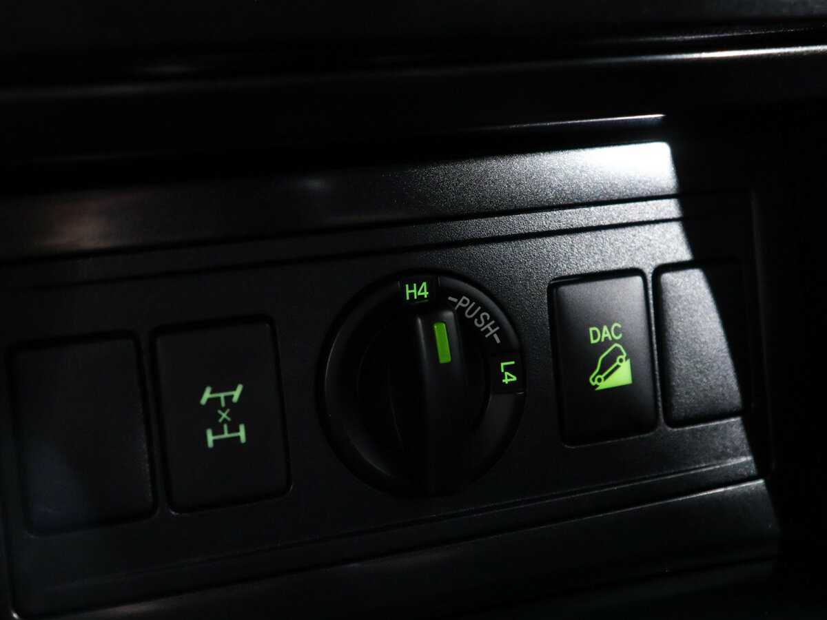 Купить Toyota Land Cruiser Prado с пробегом. Фото: #21