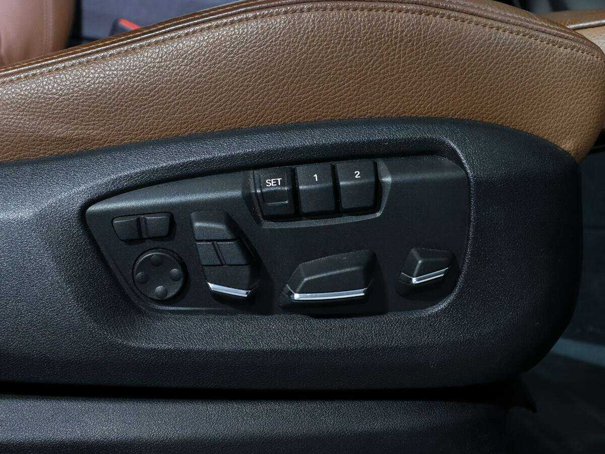 Купить BMW X5 с пробегом. Фото: #13