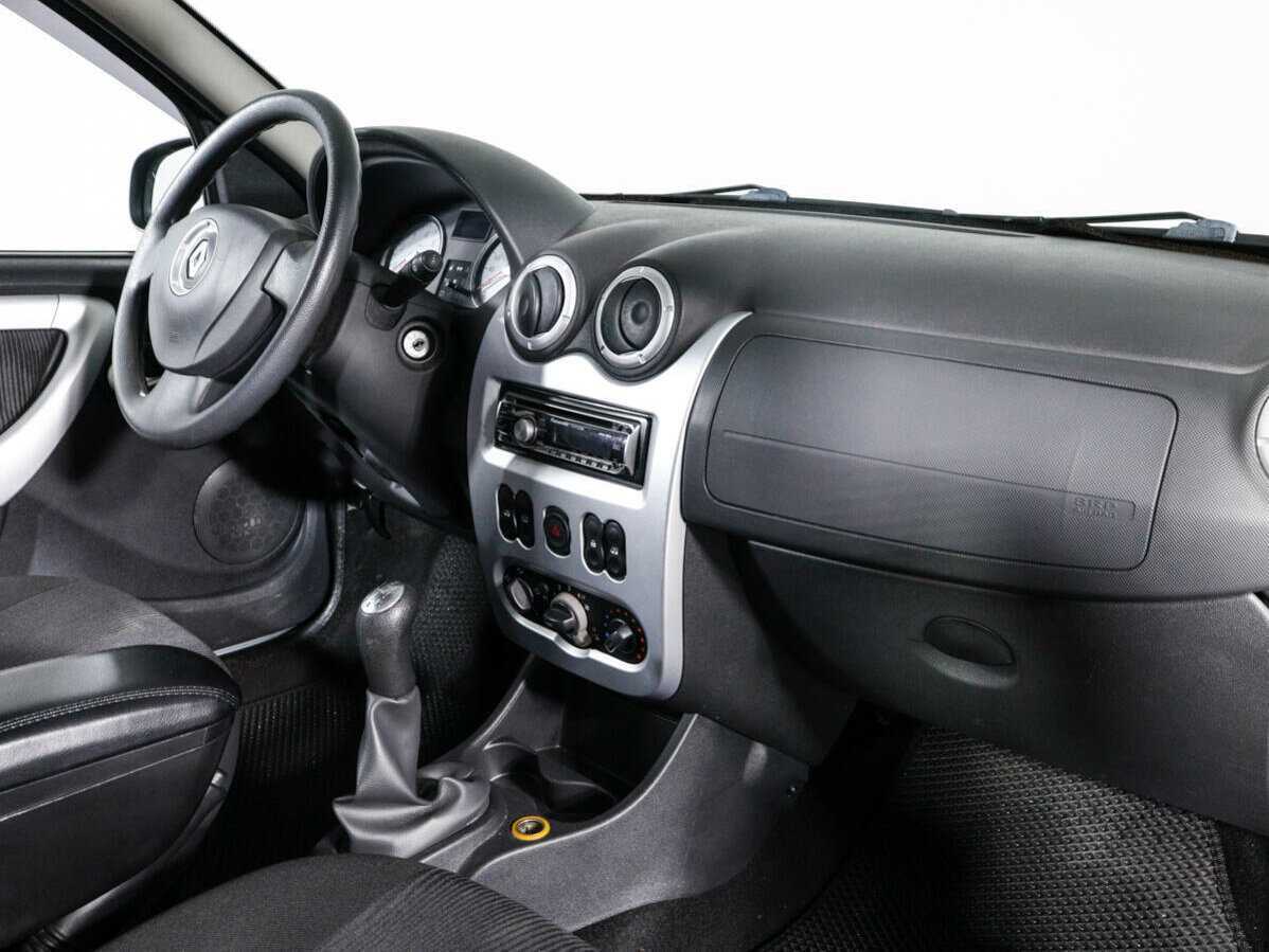 Купить Renault Sandero с пробегом. Фото: #7