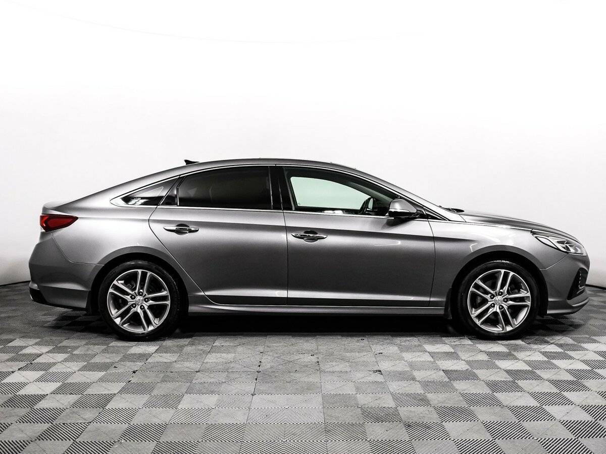 Купить Hyundai Sonata с пробегом. Фото: #3