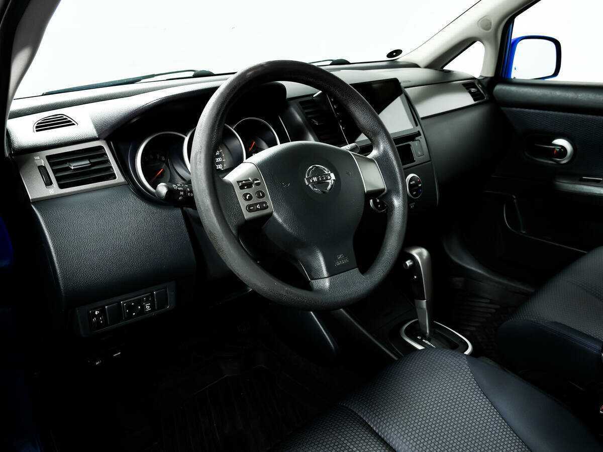 Купить Nissan Tiida с пробегом. Фото: #12