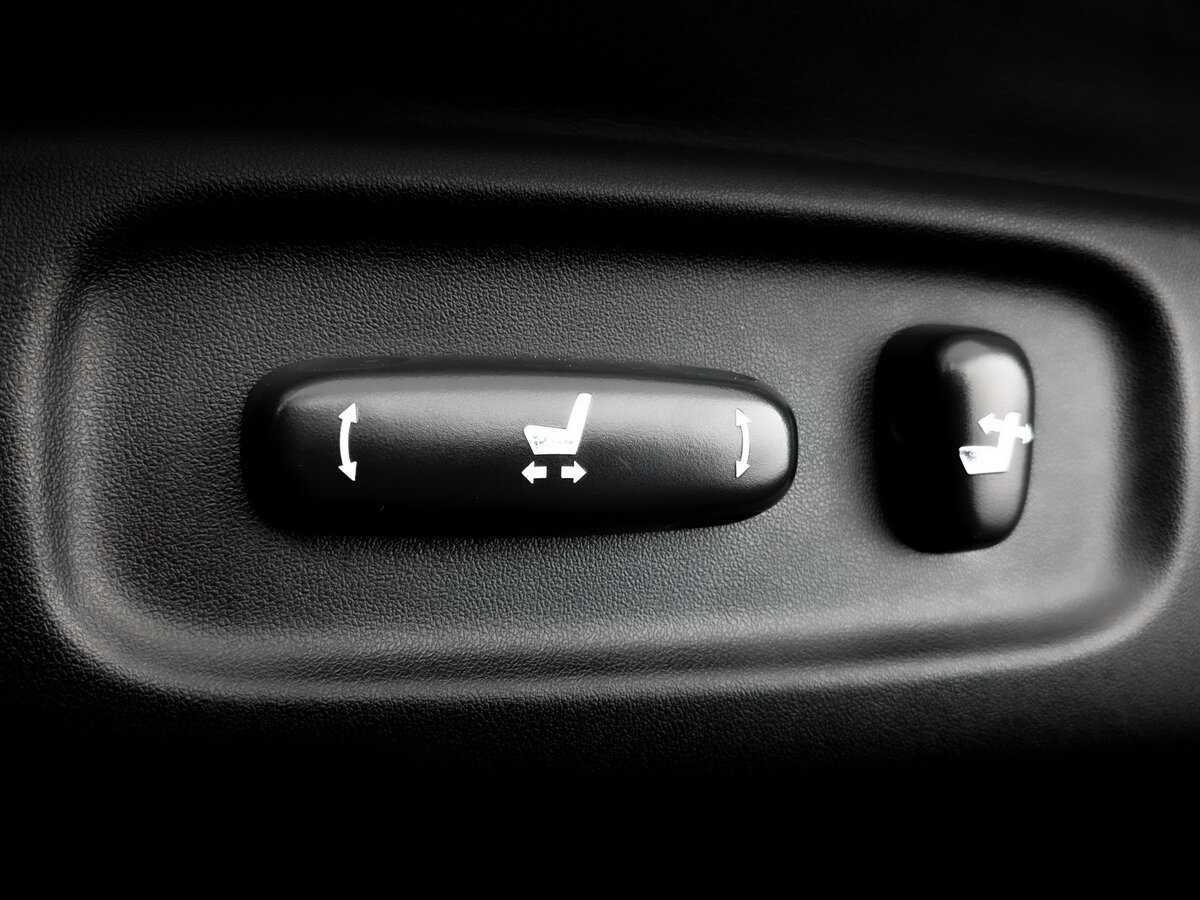 Купить Toyota Land Cruiser с пробегом. Фото: #20