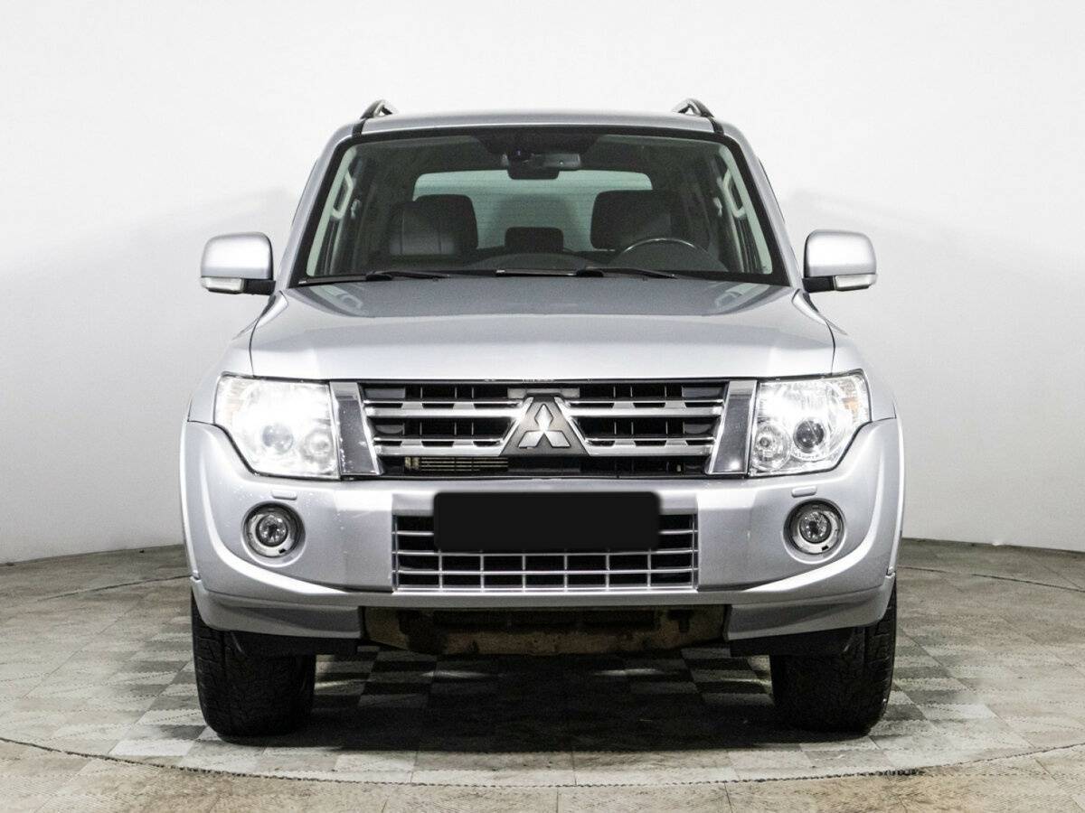 Купить Mitsubishi Pajero с пробегом. Фото: #1