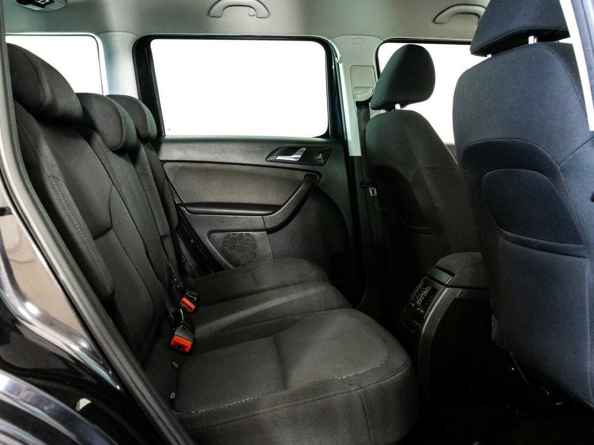 Купить Skoda Yeti с пробегом. Фото: #11