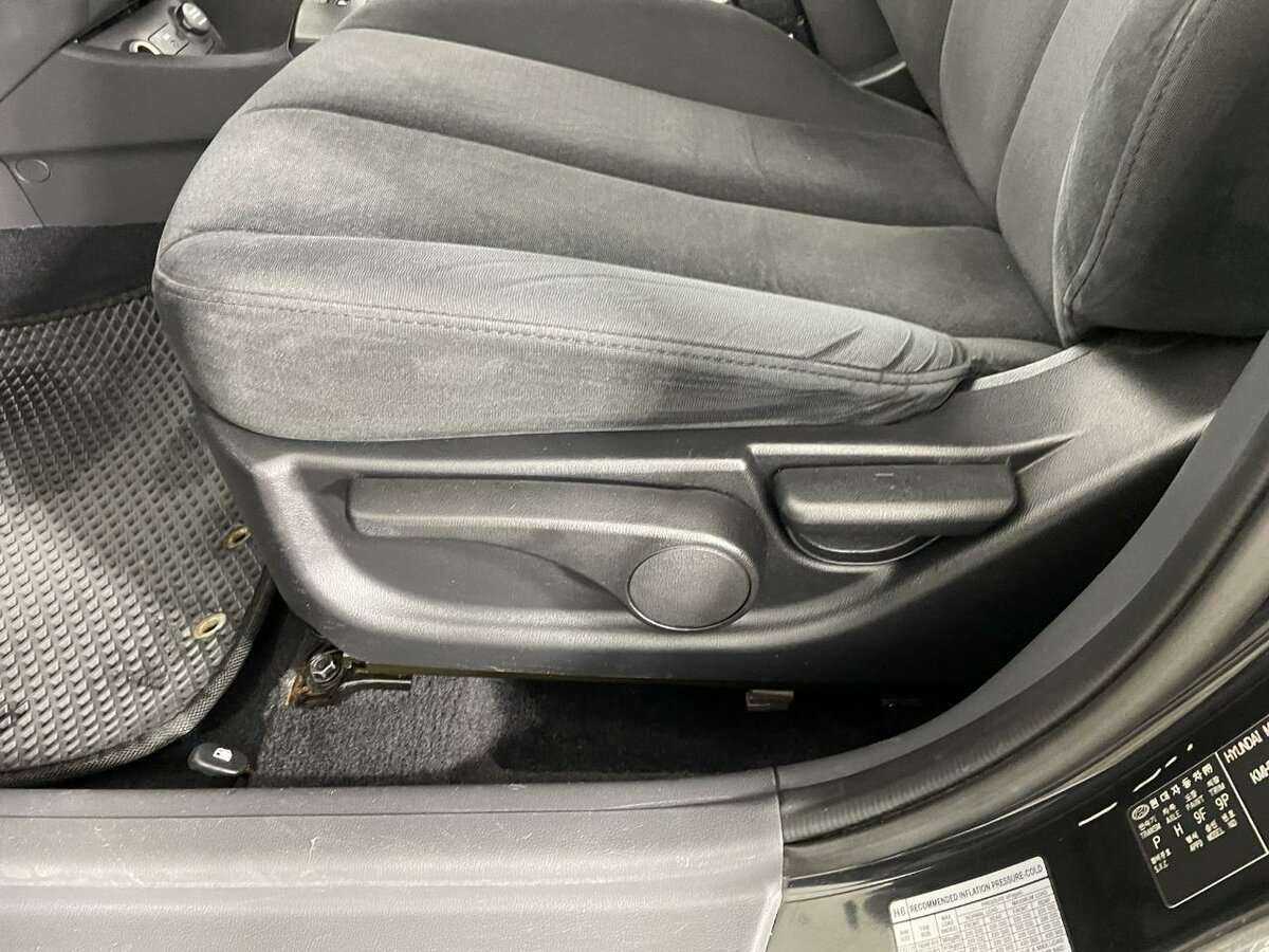 Купить Hyundai Elantra с пробегом. Фото: #9