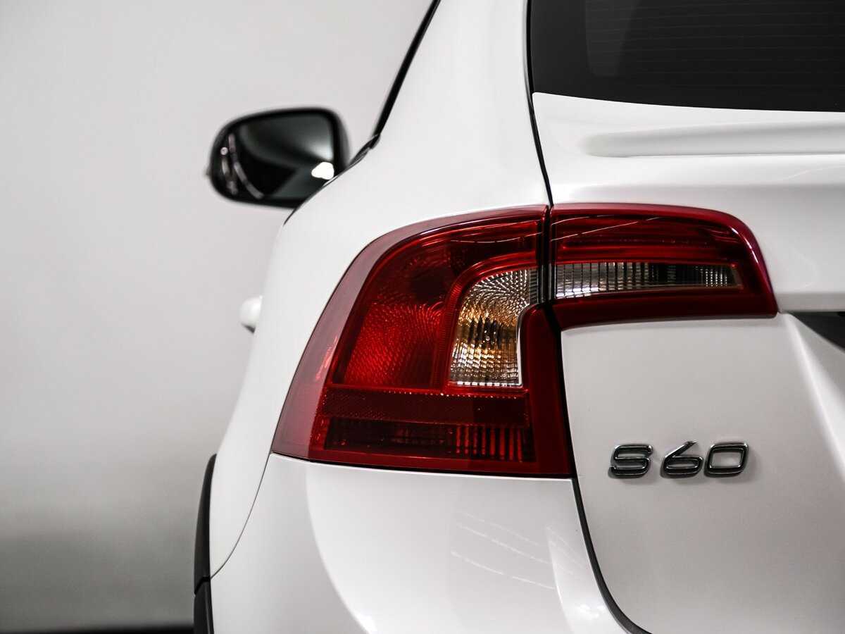 Купить Volvo S60 Cross Country с пробегом. Фото: #14