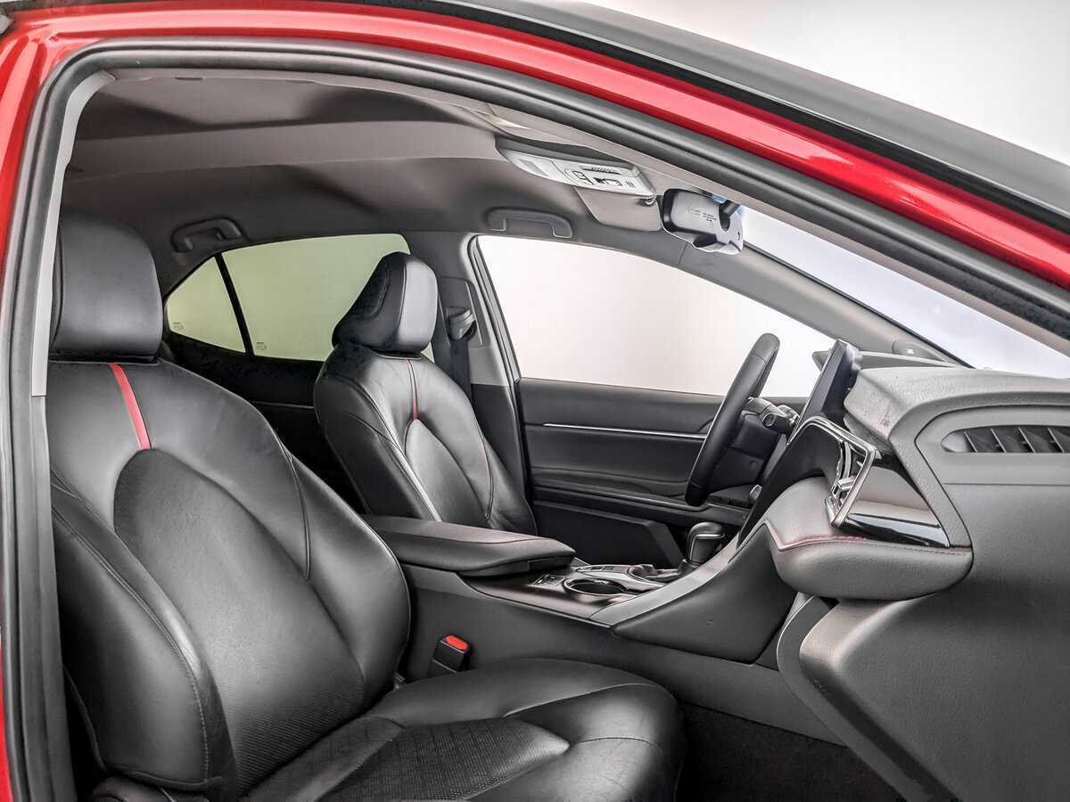 Купить Toyota Camry с пробегом. Фото: #18