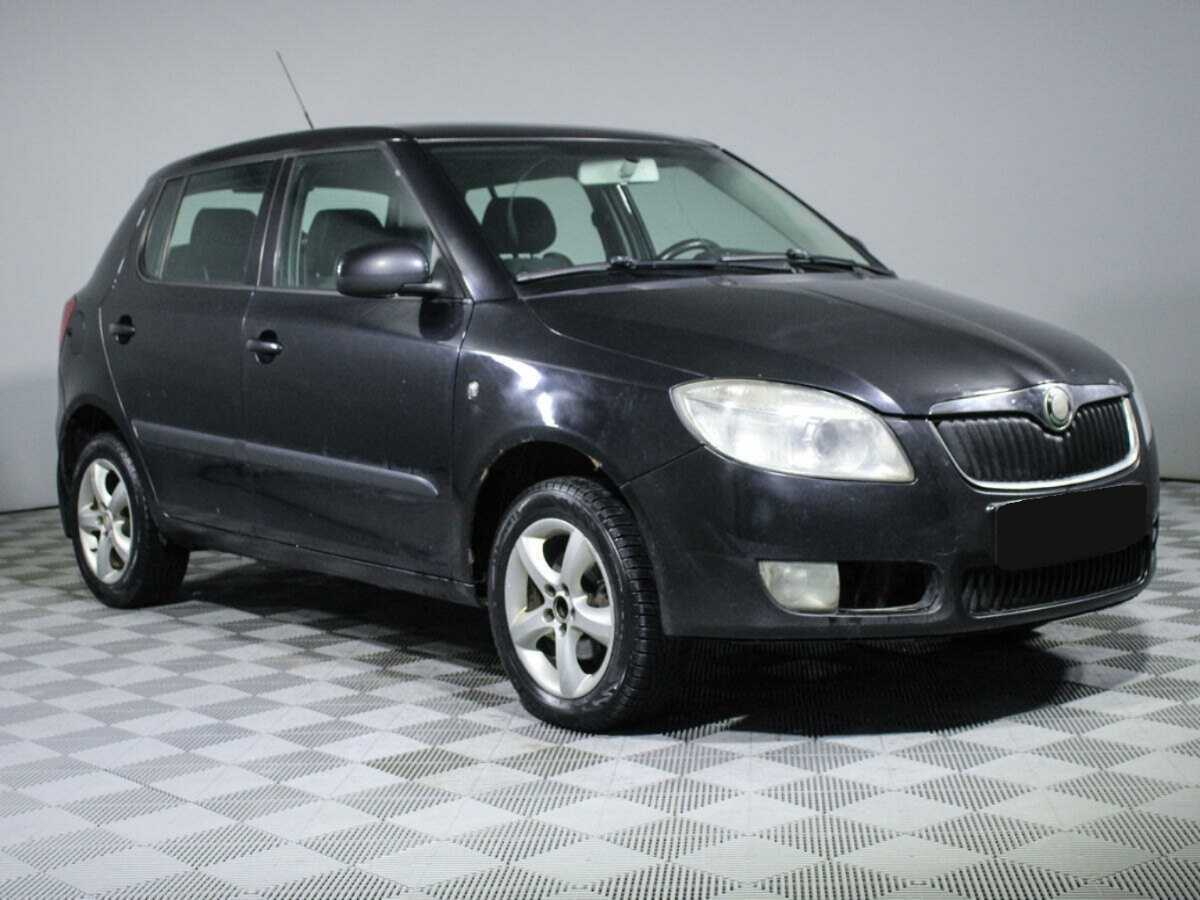 Купить Skoda Fabia с пробегом. Фото: #2