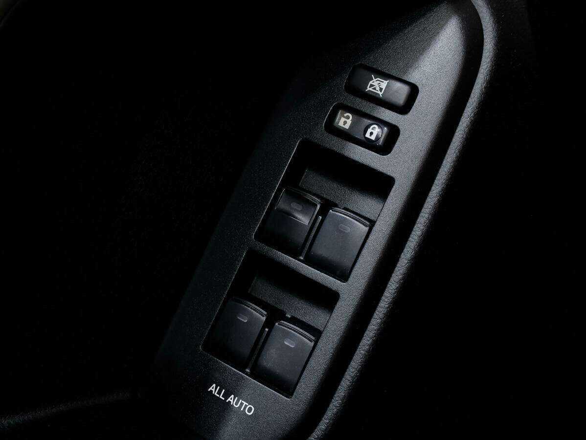 Купить Toyota Land Cruiser Prado с пробегом. Фото: #21