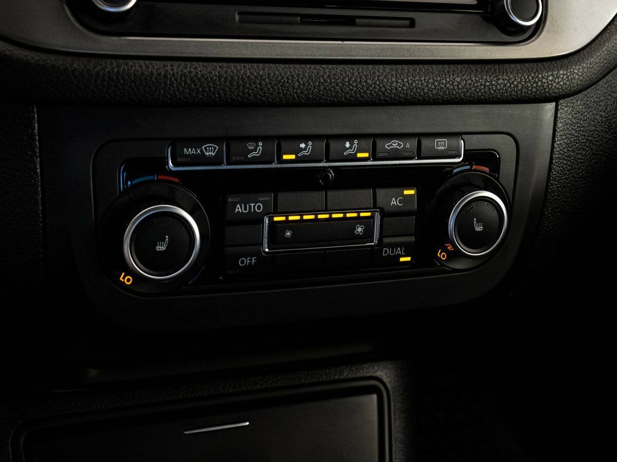 Купить Volkswagen Tiguan с пробегом. Фото: #14