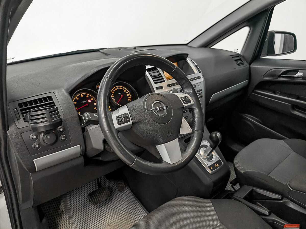 Купить Opel Zafira с пробегом. Фото: #14