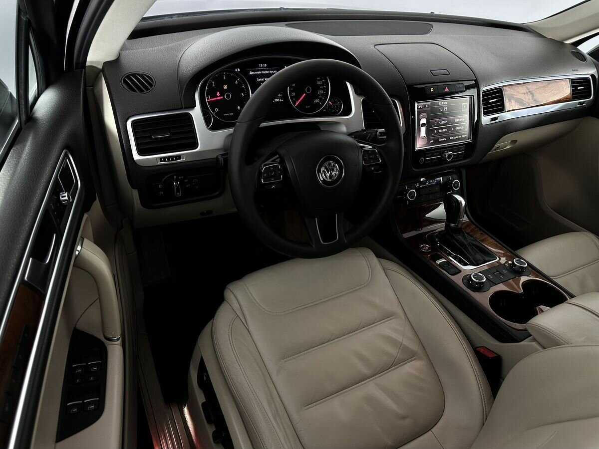 Купить Volkswagen Touareg с пробегом. Фото: #6