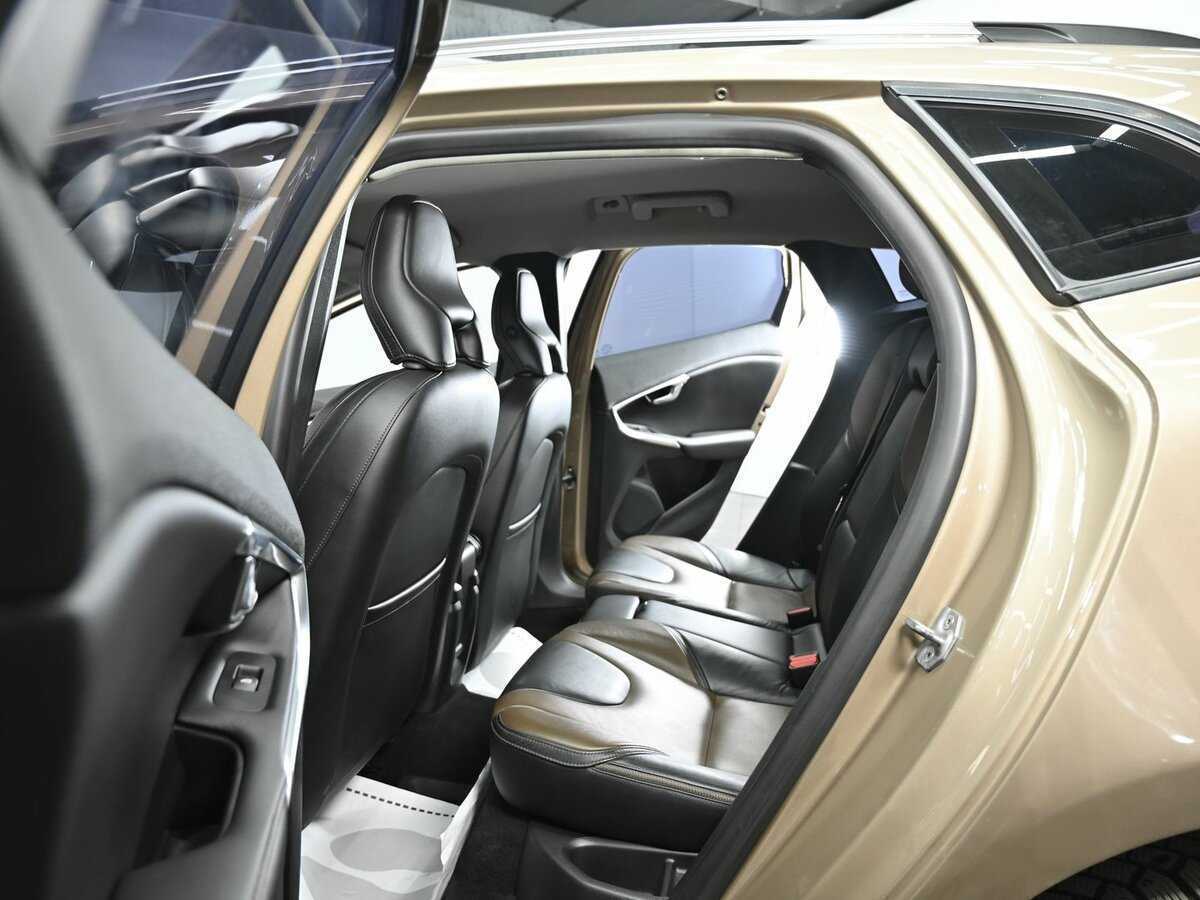 Купить Volvo V40 с пробегом. Фото: #14