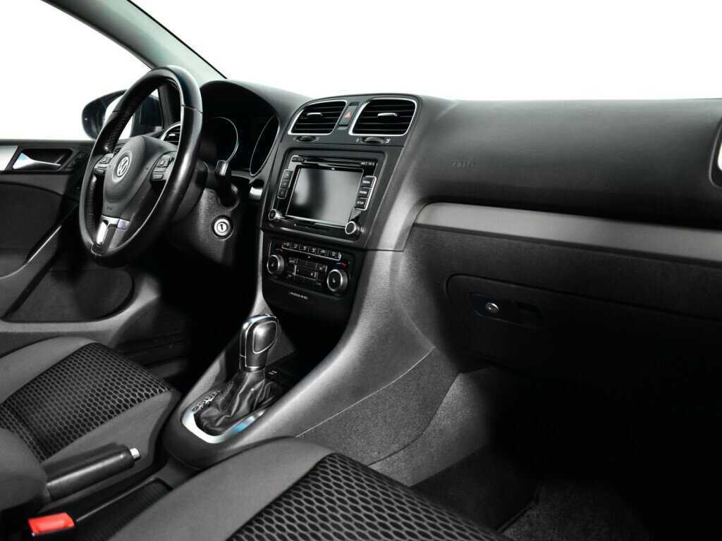 Купить Volkswagen Golf с пробегом. Фото: #8