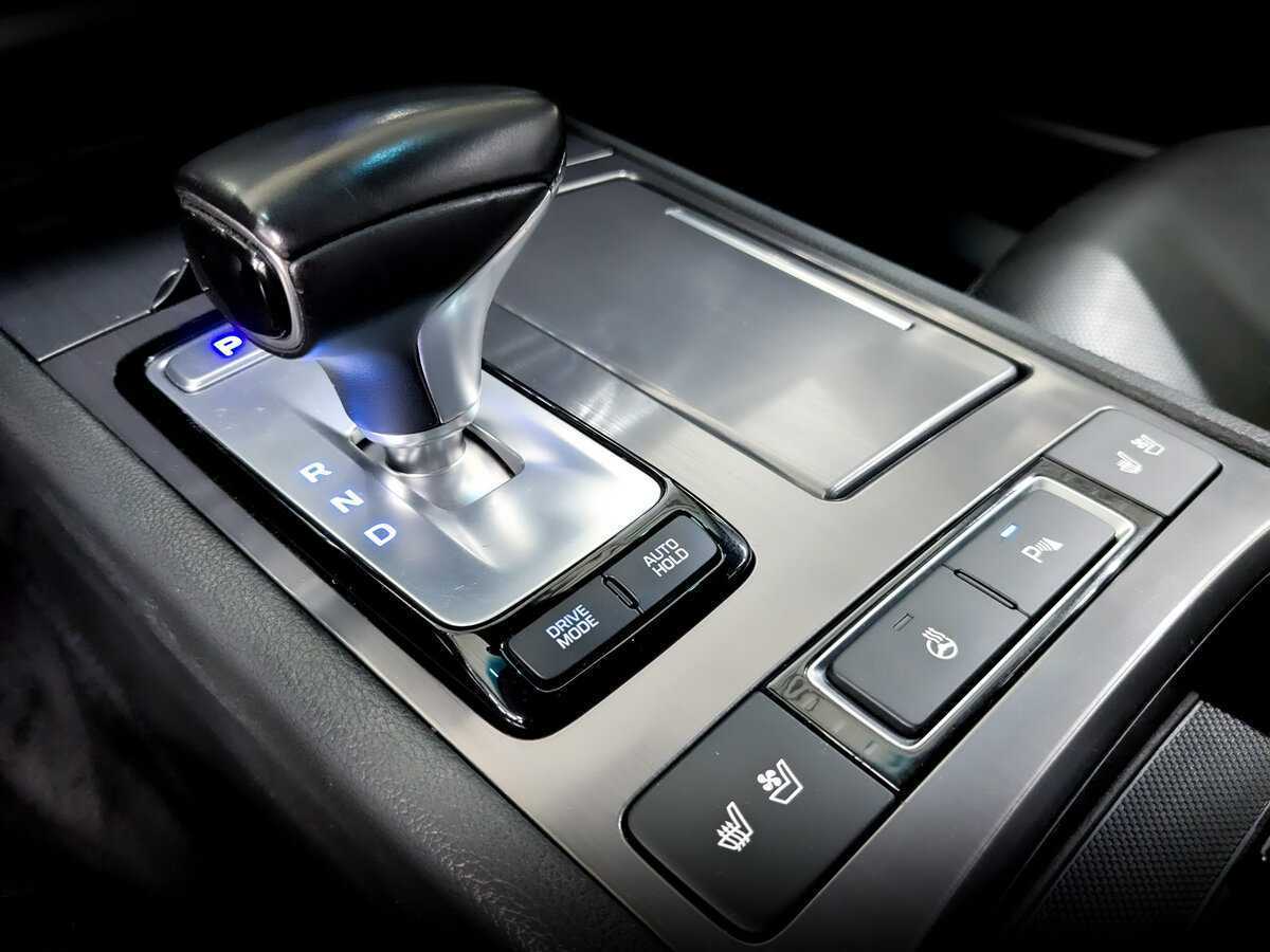 Купить Genesis G80 с пробегом. Фото: #27