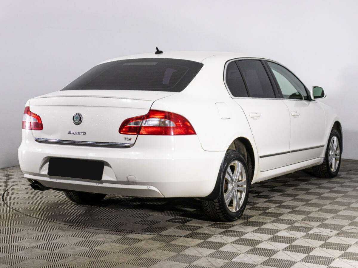 Купить Skoda Superb с пробегом. Фото: #4
