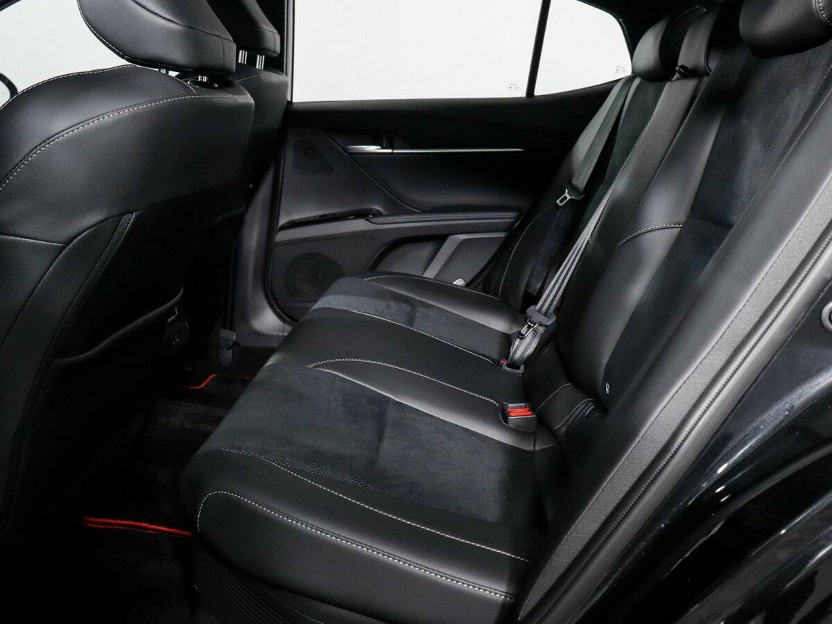 Купить Toyota Camry с пробегом. Фото: #9