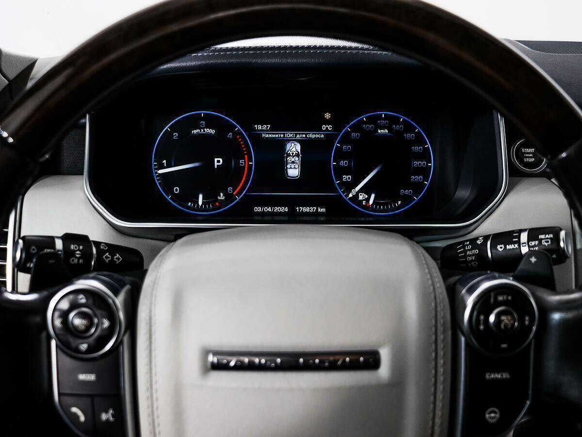Купить Land Rover Range Rover с пробегом. Фото: #18