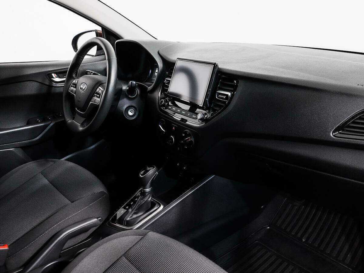 Купить Hyundai Solaris с пробегом. Фото: #8